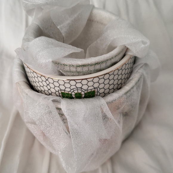 The Bistro Tile Measuring Cups, Set of 3: Festive Edition - Picture 7 of 7